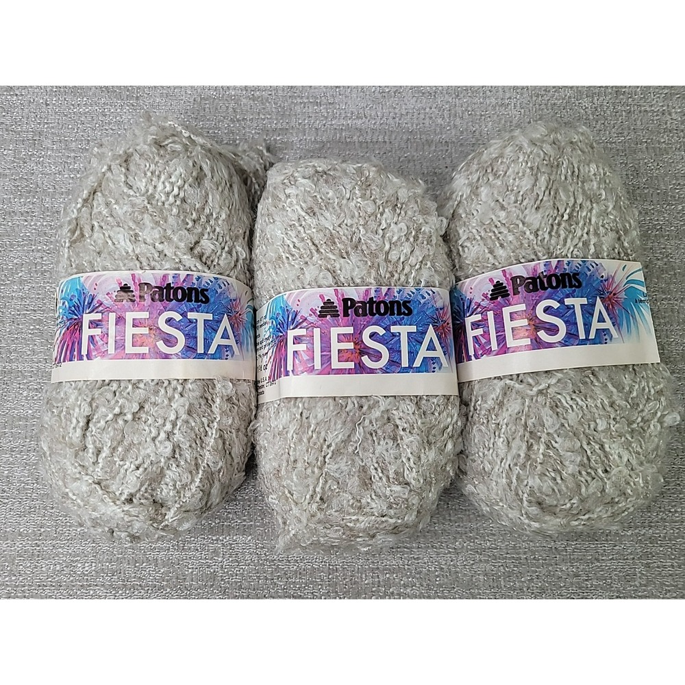 Patons Fiesta Yarn 3 Skeins - Color 2576 Lot 2 -‎ Beige & White